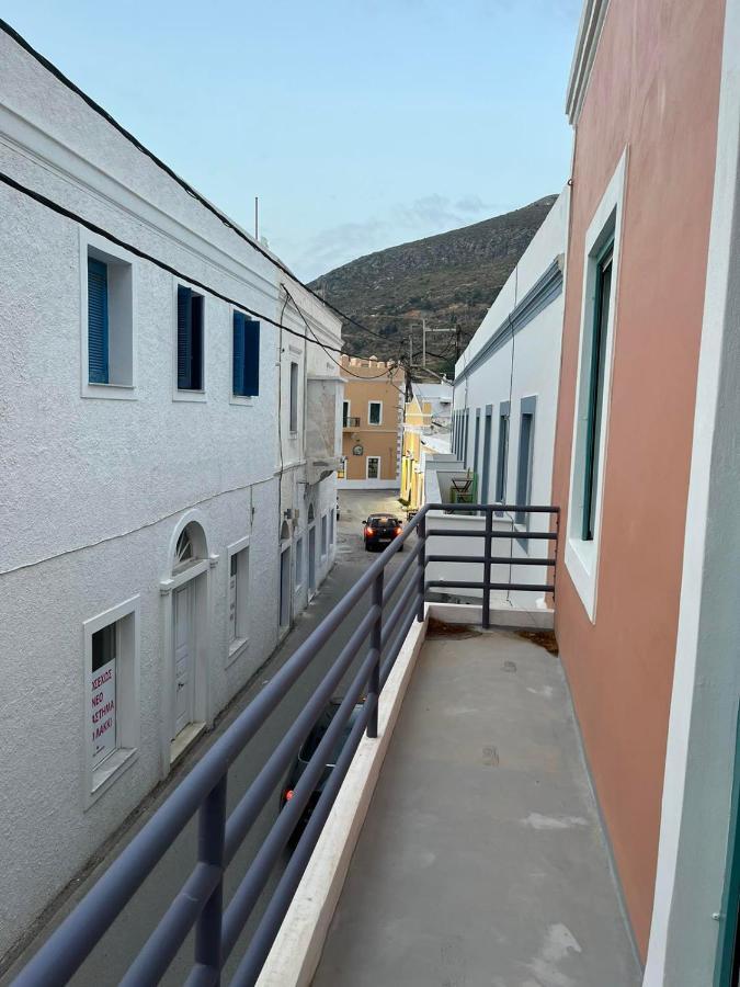 Almira Studios And Apartments Agia Marina  Exteriör bild