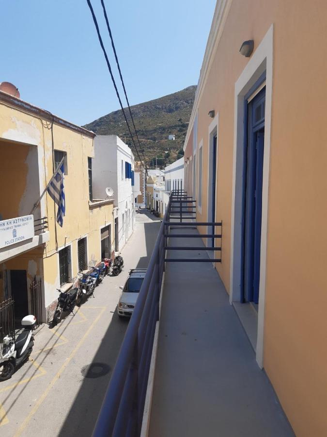 Almira Studios And Apartments Agia Marina  Exteriör bild